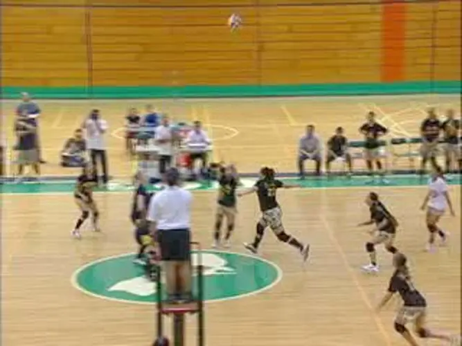 Pangelinan paces Geckos to four-peat