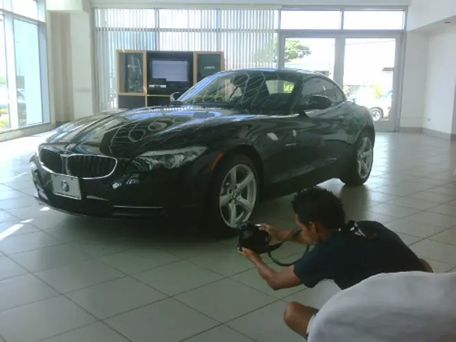 Prestige rolls out new BMWs