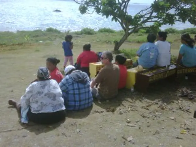 Loved ones grieve missing spearfishermen