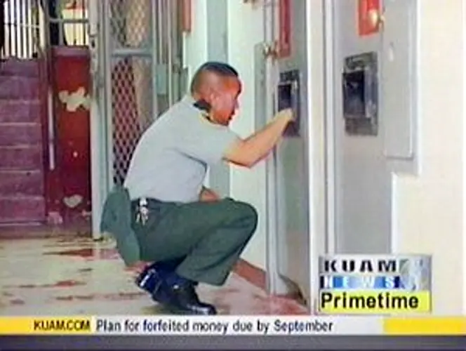 Inmates share stories, defend prison management