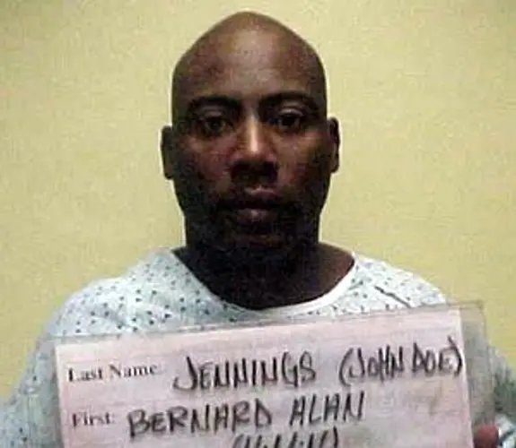 Sailor held for stabbing woman & fleeing