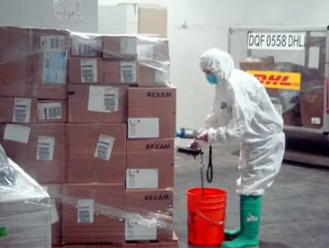 Items from Japan undergo inspection