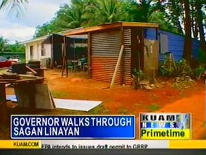 Governor walks through Sagan Linayan