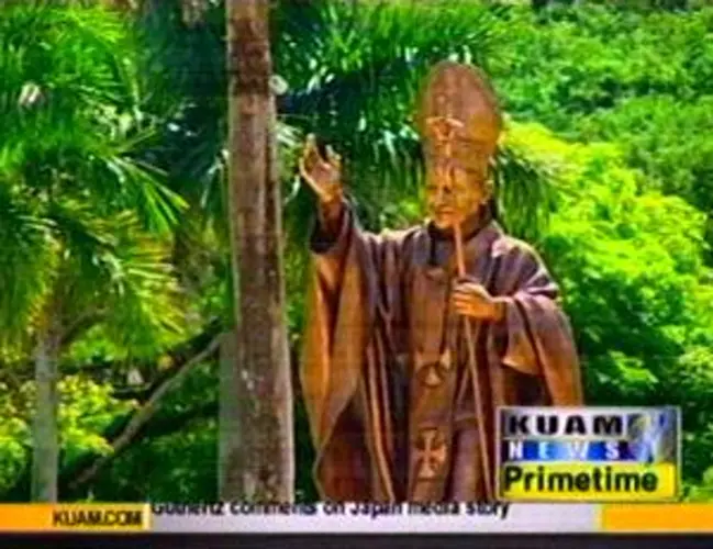 Pope's statue to finally make 12-hour rotation