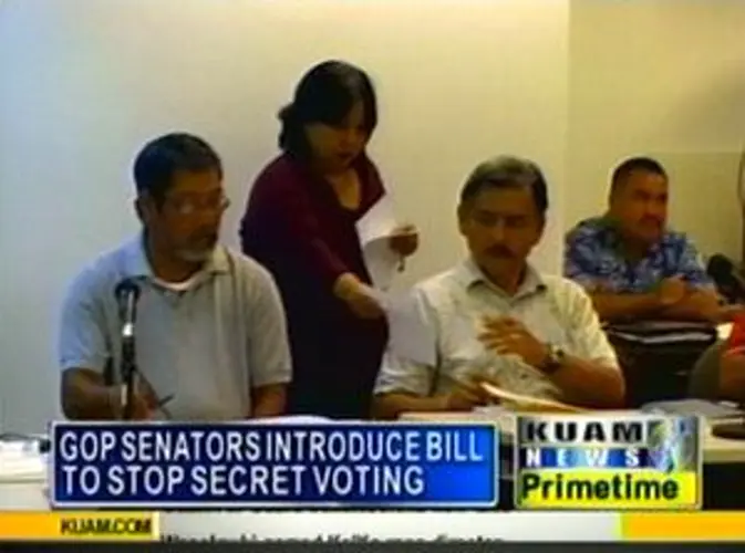 Senators fight for voting transparency
