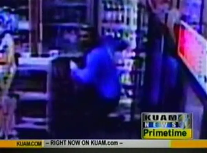Caught on tape: men rob Sinajana store