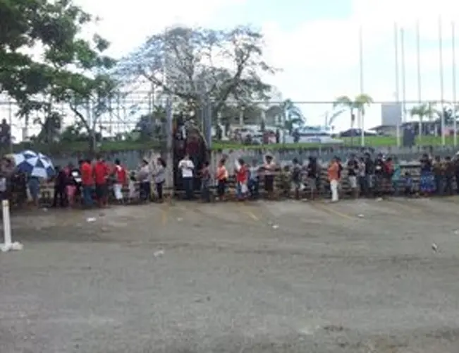 Thousands line-up for public assistance