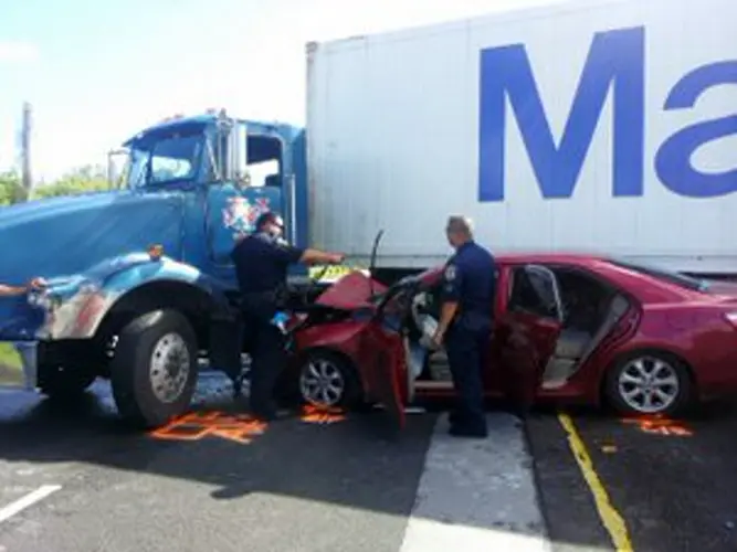 GPD investigates Piti car crash