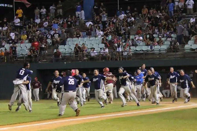 Braves secure four-peat in dramatic fashion
