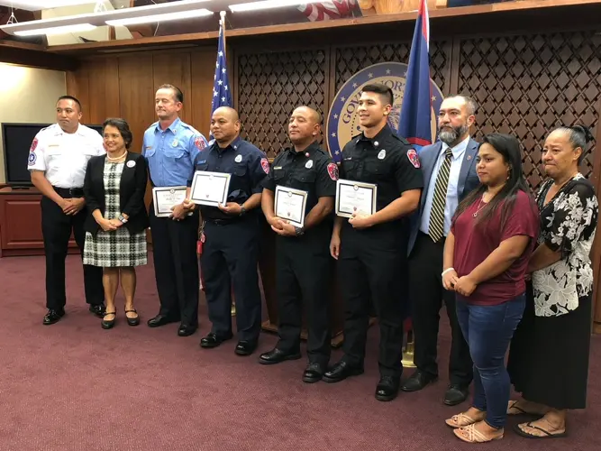 Governor recognizes GFD rescue crew for saving teen