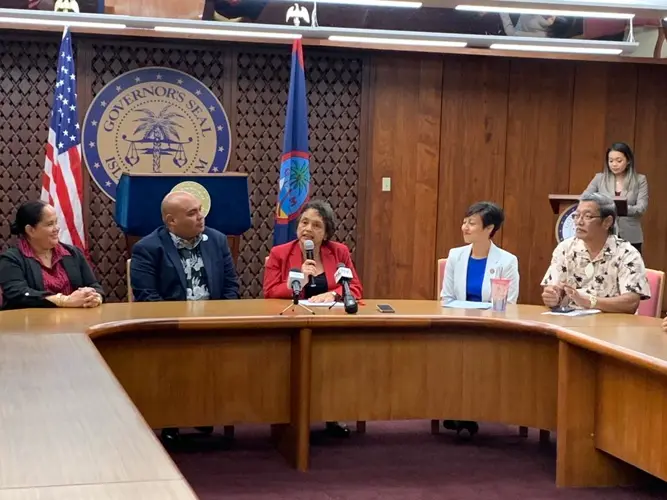 Governor signs minimum wage bill into law