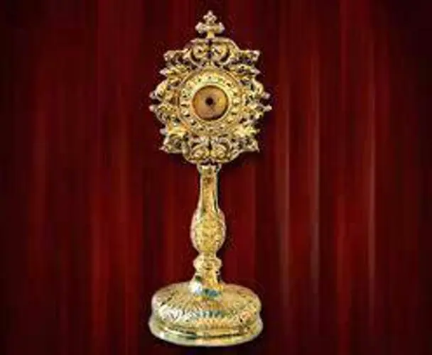 Priest makes plea for return of reliquaries