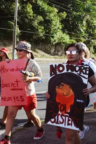 Over 100 participate in women's march