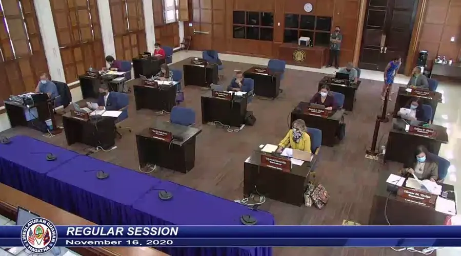 Senators debate proposal to slash business licensing fee