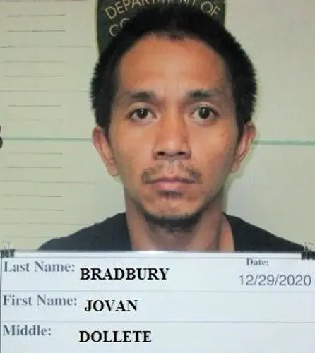 Feds pick arrest alleged drug dealer