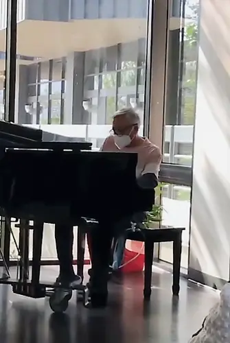 Palomo back on piano after surgery