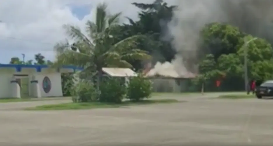 Big fire at Hagatna Pool quickly doused
