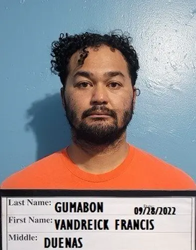 Man allegedly admits to molesting child