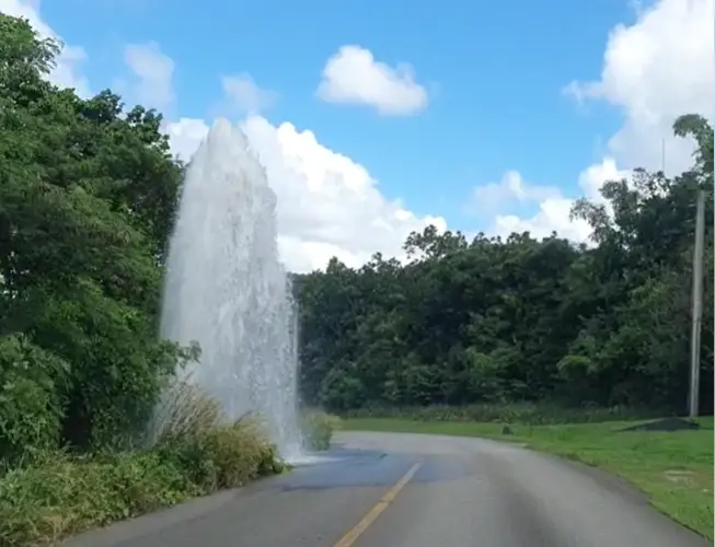 Navy water line break on Nimitz Hills sends water gushing
