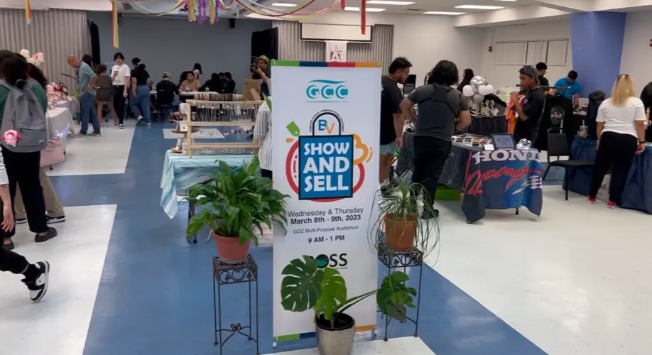 Show and Sell shine spotlight on young entrepreneurial minds, creative spirits