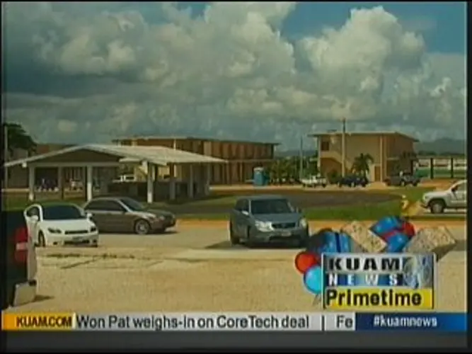 Bill subjects charter schools to procurement laws