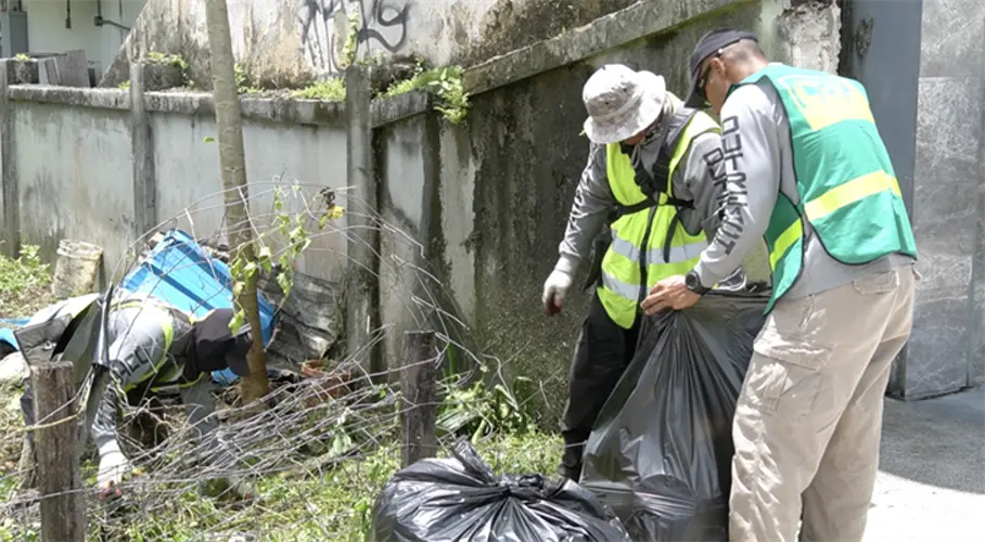 CNMI prison's outreach program cleans up Saipan tourist district