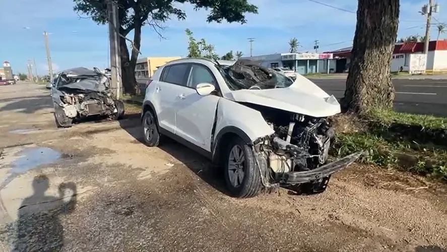 Man, woman injured in early morning crash in Anigua