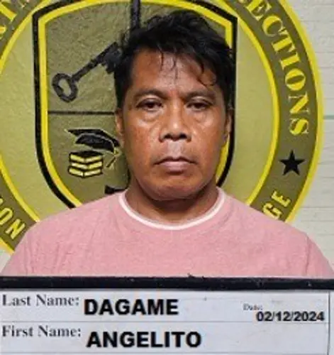 Complaint: Man attacks woman with machete, pipe