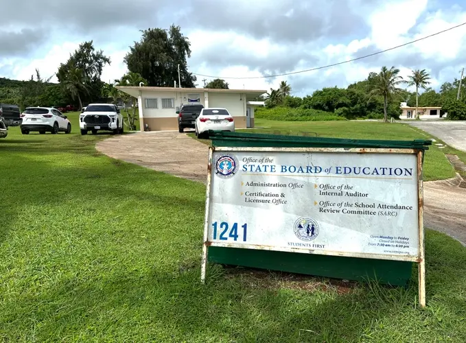 Cruz settles Public School System grievance