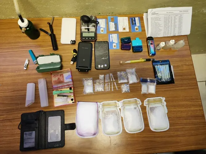 Prisoners caught with more than 100 grams of meth