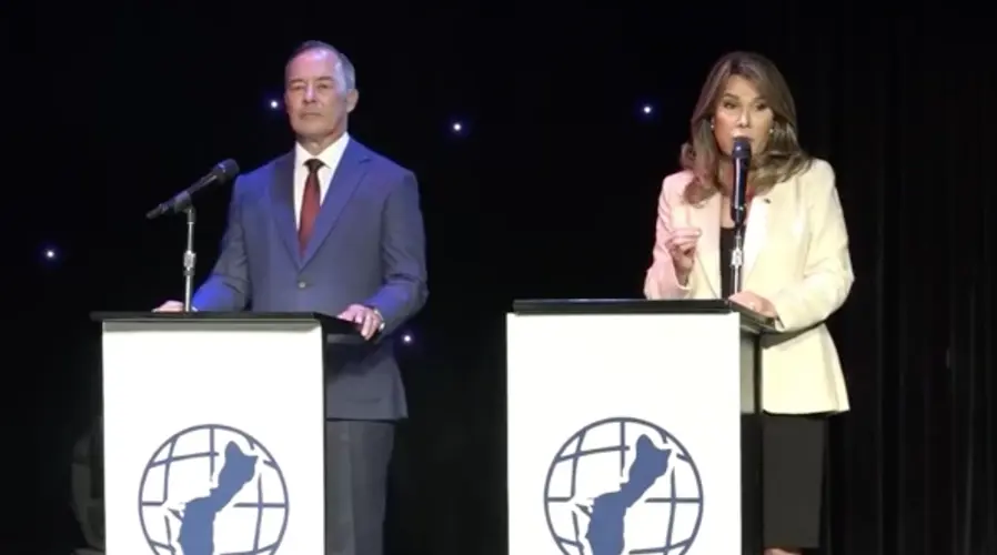 Community organizations question candidates during Congressional Debate