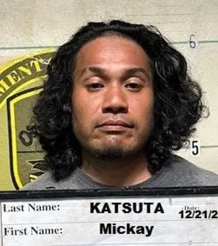 Man arrested in machete attack caught on camera - KUAM