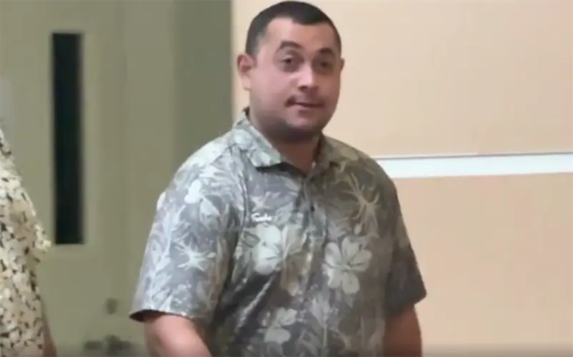 Teacher admits to official misconduct charge, spared jail time
