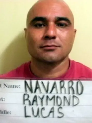 Man breaks into house, robs woman, hits sister with machete