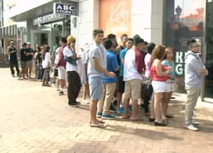Holiday hustle: Black Friday shoppers flock to retailers