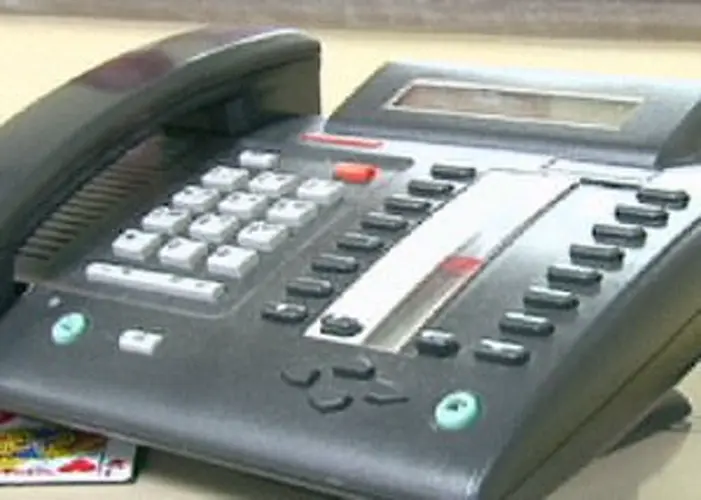 Holiday Crisis Hotline helps those with Holiday Blues
