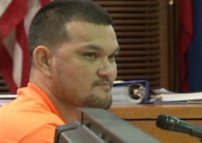 Father & son testify against fellow bank robbery defendant