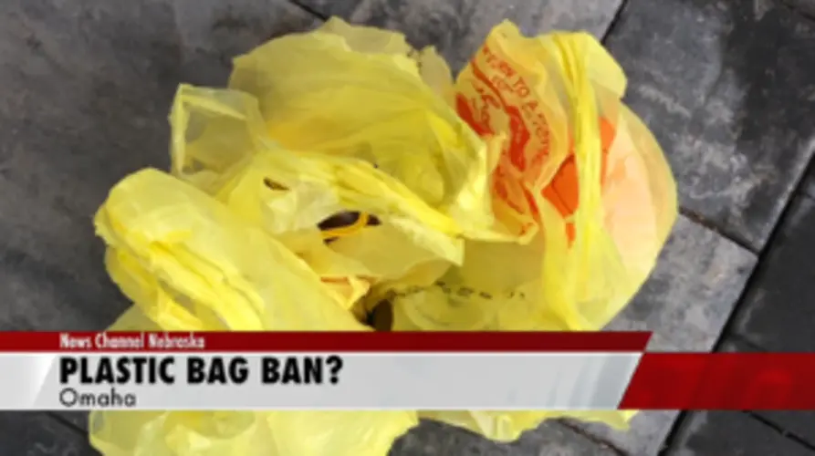 Omaha City Council to consider ban on plastic grocery bags