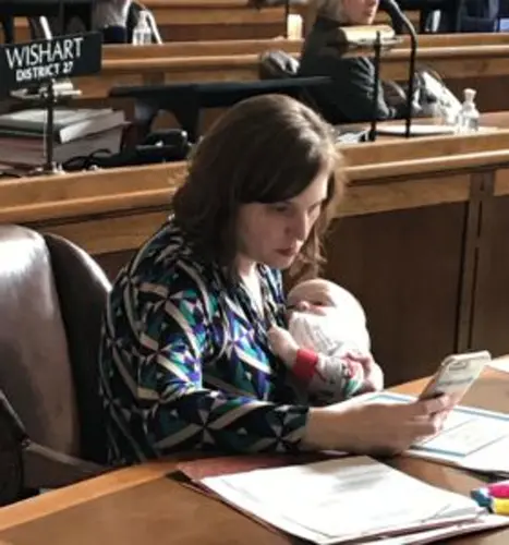 Paid family and medical leave bill stalls in Nebraska Legislature