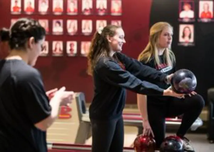 Meghan Straub, Huskers head to national championships with experience to spare