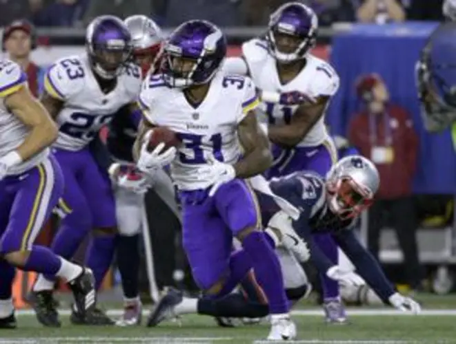 Former Husker Ameer Abdullah re-signs with Minnesota Vikings
