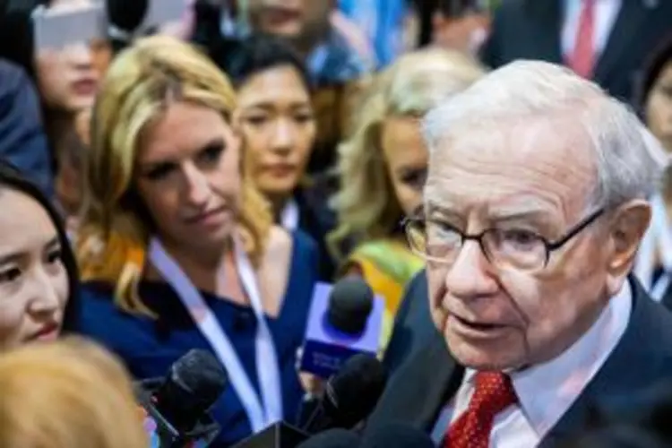 Daughter of billionaire Buffett reports virus exposure