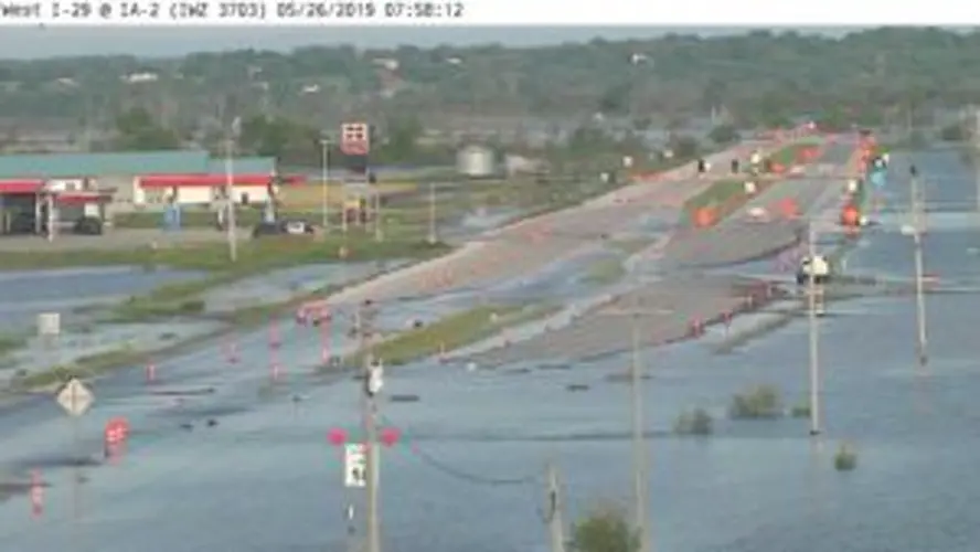 High water forces closure of Highway 2 near Nebraska City