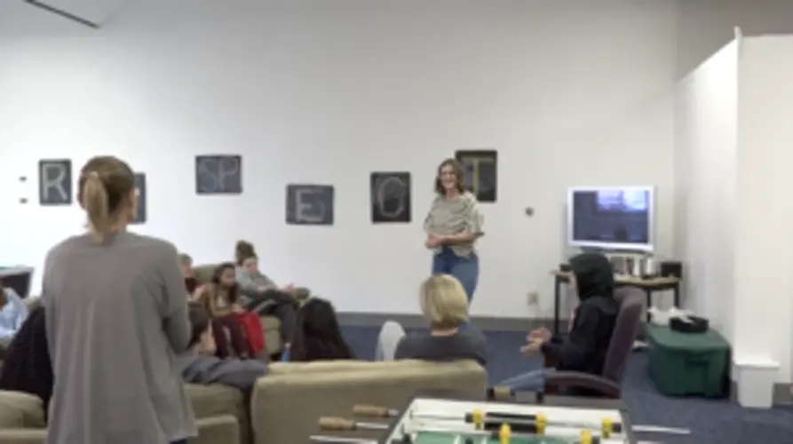 Norfolk Native Turned Super Model Speaks to Youth
