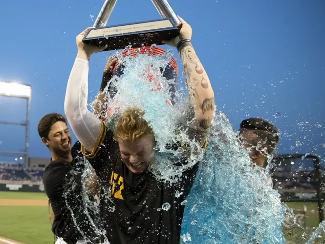 Northern Kentucky's Griffin Doersching hits 20 homers in finals to win College Home Run Derby