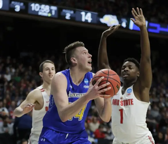 Nebraska native Mike Daum agrees to deal with professional team in Spain