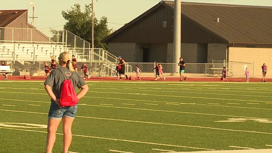 Columbus schools holds annual 'Discoverer Dash' before game