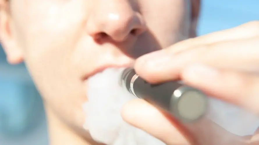 Iowa public health officials tackle vaping health concerns