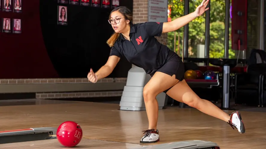 Huskers Head to Track Kat Klash
