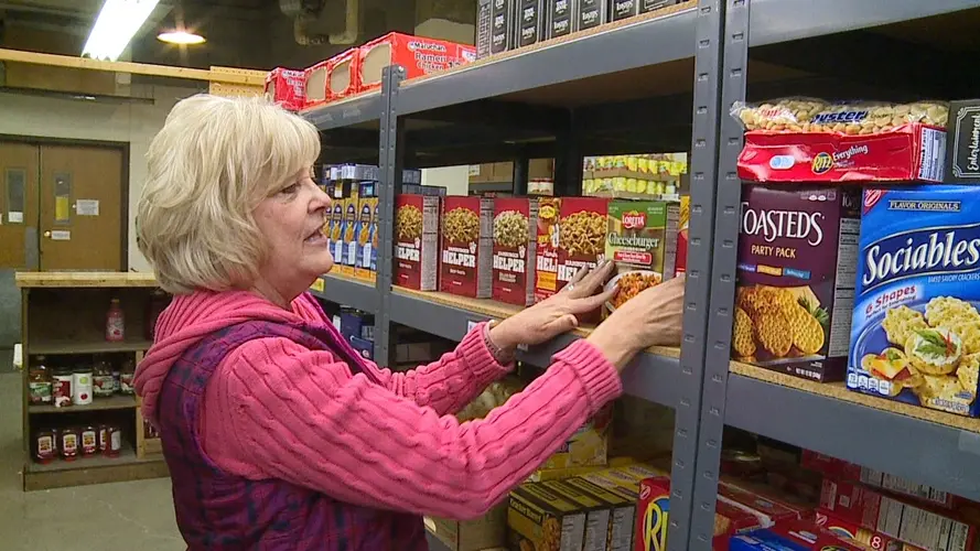 Platte County Food Pantry seeing rise in food donations with the holidays coming up